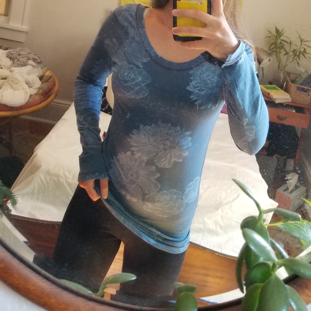 Blue Floral Print Long Sleeve Fitted T-Shirt
